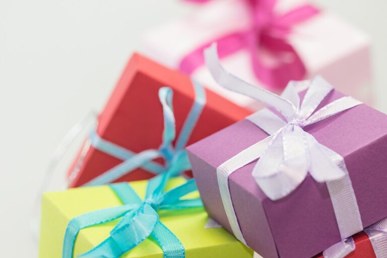 gifts-570821_1280.jpg